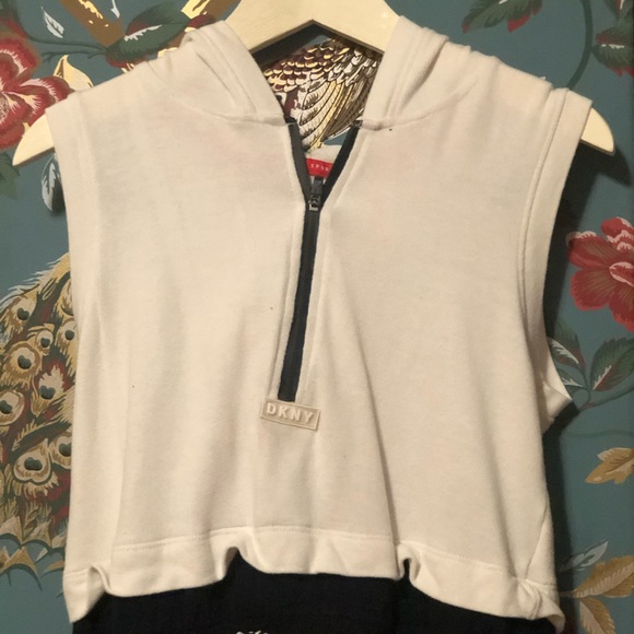 DK NY GIRLS JUMPER - Picture 3 of 3